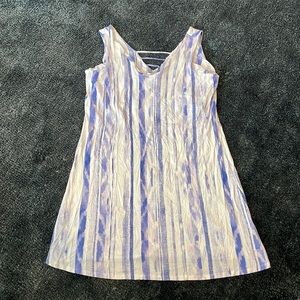 2x Sleeveless Dress